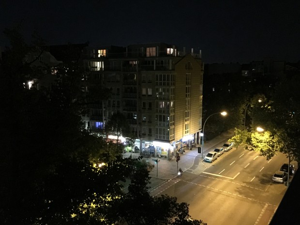 Eine mit dem iPhone gemachte Nachtaufnahme (Bild: Tobias K&ouml;ltzsch/Golem.de)